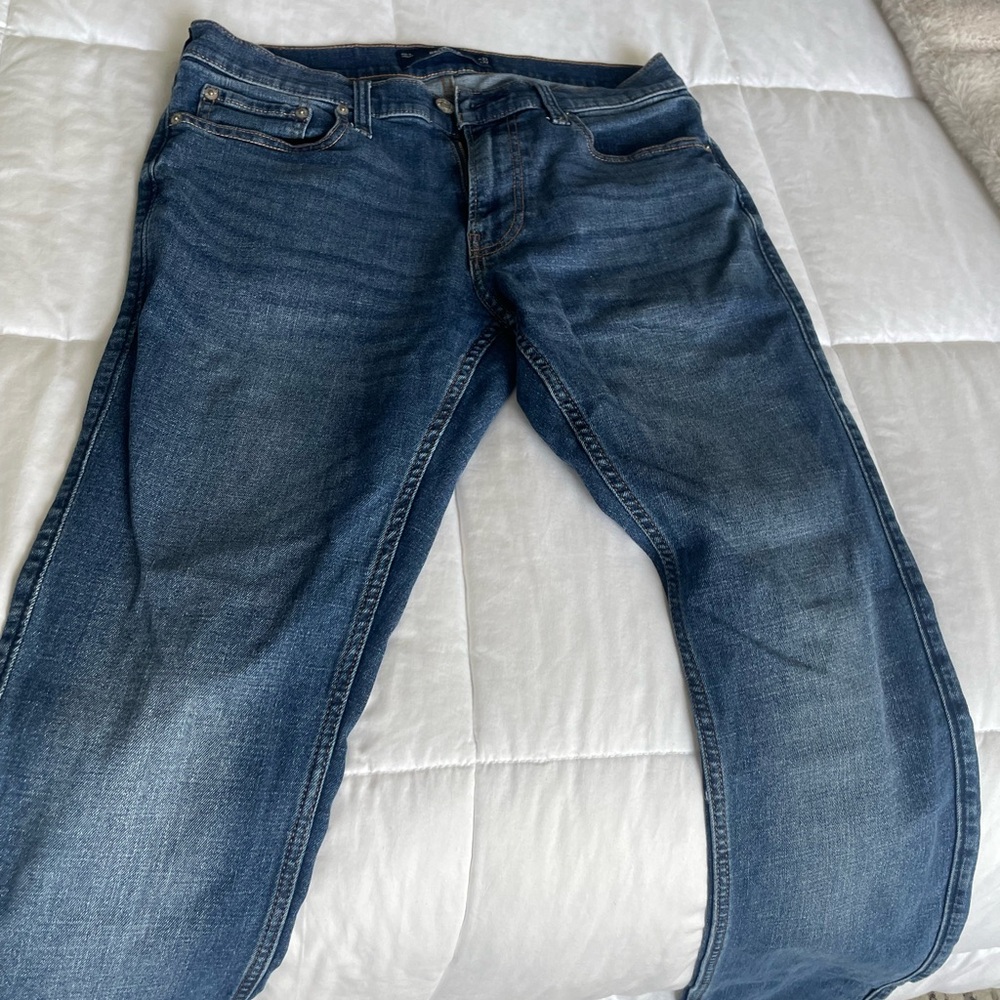 Hollister Men's Dark Blue Straight Jeans